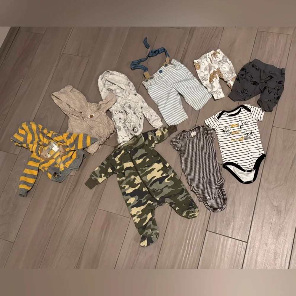 8pc bundle lot Newborn 3 jackets 3 pants 2 one pieces & 1 sleeper no stains